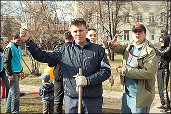 21 апреля 2012 г., Барнаул   Субботник с "Радио Шансон Барнаул" (101,9 FM)