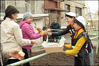 21 апреля 2012 г., Барнаул   Субботник с "Радио Шансон Барнаул" (101,9 FM)