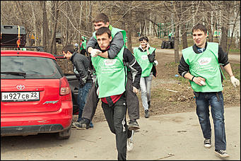 21 апреля 2012 г., Барнаул   Субботник с "Радио Шансон Барнаул" (101,9 FM)