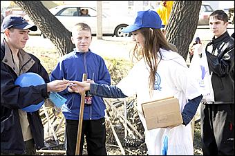 Фоторепортаж   «Чисто по-нашему»! (субботник по «Радио Шансон Барнаул»)