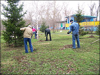 25 апреля 2009 г., Барнаул   общегородской субботник, фото FM-Продакшн и ИА "Амител"