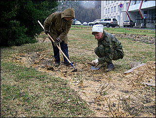 25 апреля 2009 г., Барнаул   общегородской субботник, фото FM-Продакшн и ИА "Амител"