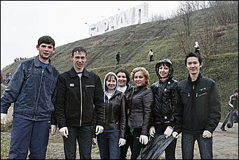 25 апреля 2009 г., Барнаул   общегородской субботник, фото FM-Продакшн и ИА "Амител"