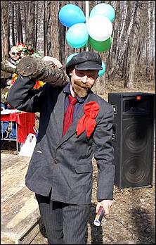 22 апреля 2006 г. Барнаул   Субботник накануне Пасхи:&nbsp;политпартии и религиозные конфессии&nbsp; 