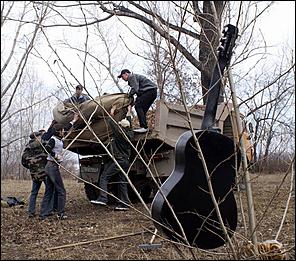 22 апреля 2006 г. Барнаул   Субботник накануне Пасхи:&nbsp;политпартии и религиозные конфессии&nbsp; 