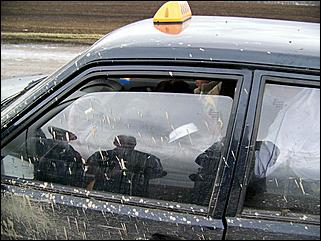 18 апреля 2007 г., заринская трасса   Сотрудники ДПС задержали автомобиль, числившийся в угоне