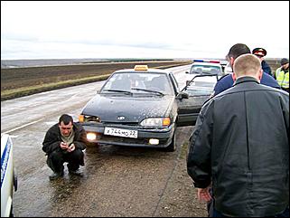 18 апреля 2007 г., заринская трасса   Сотрудники ДПС задержали автомобиль, числившийся в угоне