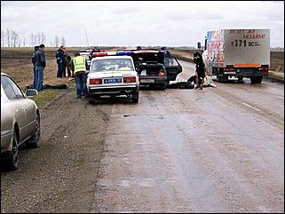 18 апреля 2007 г., заринская трасса   Сотрудники ДПС задержали автомобиль, числившийся в угоне