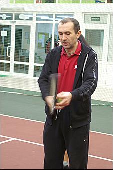 13 февраля 2010 г., Барнаул   Начало зимней олимпиады барнаульские журналисты отметили на теннисом корте 