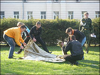 7 мая 2009 г., Барнаул   Барнаульская молодежь устроила "Теркинский привал"