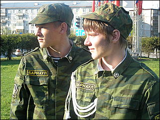 7 мая 2009 г., Барнаул   Барнаульская молодежь устроила "Теркинский привал"