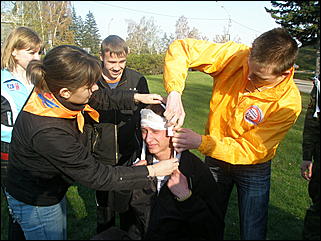 7 мая 2009 г., Барнаул   Барнаульская молодежь устроила "Теркинский привал"