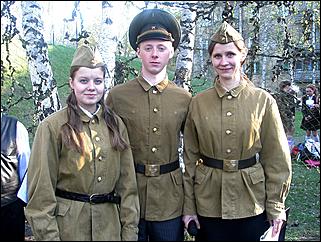 7 мая 2009 г., Барнаул   Барнаульская молодежь устроила "Теркинский привал"