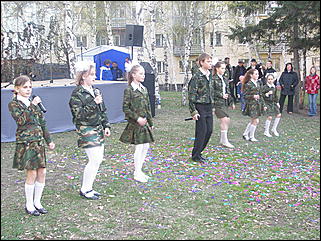 7 мая 2009 г., Барнаул   Барнаульская молодежь устроила "Теркинский привал"