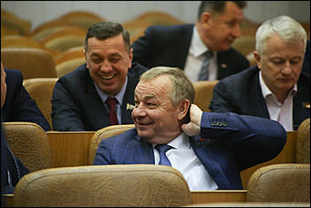 1 июня 2018 г., Барнаул. Екатерина Смолихина   Смена лиц: политическую элиту Алтая познакомили с Виктором Томенко
