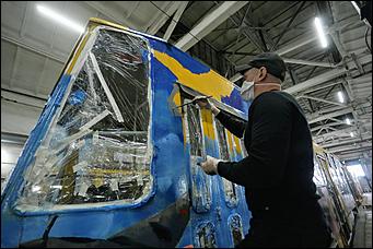 7 мая 2020 г., Барнаул. Екатерина Смолихина   Искусство на рельсах. Как барнаульские художники украшают трамваи ко Дню Победы