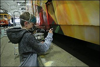 7 мая 2020 г., Барнаул. Екатерина Смолихина   Искусство на рельсах. Как барнаульские художники украшают трамваи ко Дню Победы