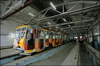 7 мая 2020 г., Барнаул. Екатерина Смолихина   Искусство на рельсах. Как барнаульские художники украшают трамваи ко Дню Победы