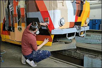 7 мая 2020 г., Барнаул. Екатерина Смолихина   Искусство на рельсах. Как барнаульские художники украшают трамваи ко Дню Победы