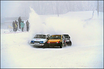 26 февраля 2020 г., Барнаул   Рев из тумана: в Барнауле прошел чемпионат Алтайского края по зимним трековым гонкам