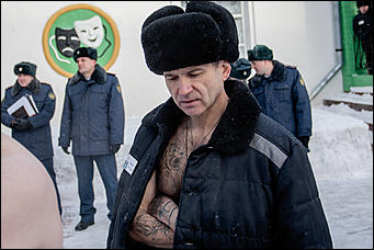 20 январь 2017 г., Барнаул  © Амител Вячеслав Мельников   В надежде на прощение: как барнаульские заключенные окунаются в купель 