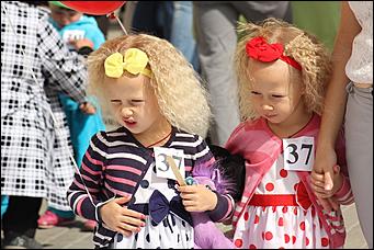 5 сентябрь 2015 г., Барнаул   Парад близнецов на День города в Барнауле