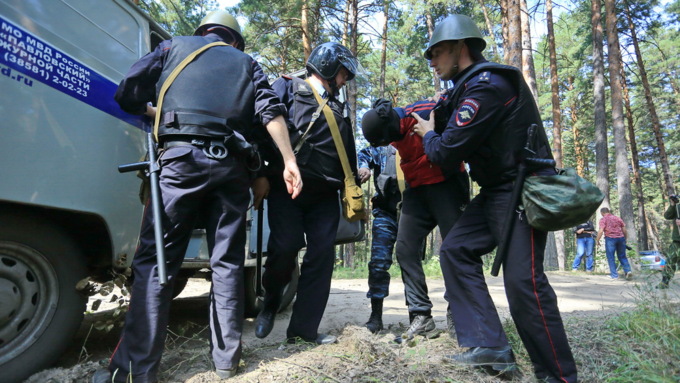 24 августа 2017 г., Павловск. Екатерина Смолихина   БТР, вертолет и спецназ: как в Павловске прошло масштабное антитеррористическое учение
