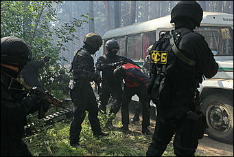 24 августа 2017 г., Павловск. Екатерина Смолихина   БТР, вертолет и спецназ: как в Павловске прошло масштабное антитеррористическое учение