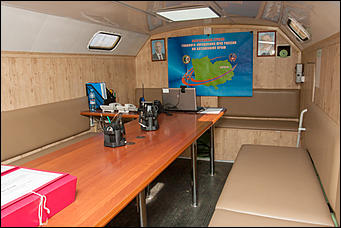 28 апрель 2016 г., Барнаул   Условный пожар вспыхнул в лесах Бобровки. Завершающий день учений МЧС и как выглядит передвижной Центр управления изнутри. 