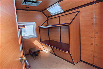 28 апрель 2016 г., Барнаул   Условный пожар вспыхнул в лесах Бобровки. Завершающий день учений МЧС и как выглядит передвижной Центр управления изнутри. 