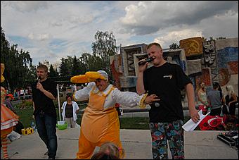 22 августа 2009 г, Барнаул   "Город Солнца" - площадка газеты "Вечерний Барнаул"