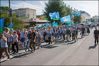 2 август 2016 г., Барнаул © Амител Вячеслав Мельников   Как десантники начали праздновать День ВДВ?