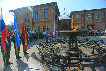 2 август 2017 г., Барнаул. Смолихина Екатерина   Кровь, огонь и пули: как отметили в Барнауле День ВДВ