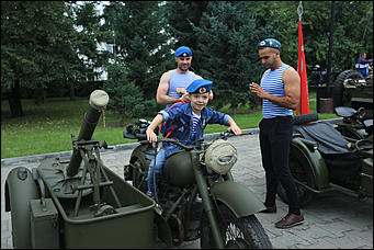 2 август 2018 г., Барнаул. Смолихина Екатерина   Горим за ВДВ: как в Барнауле отметили День десантника