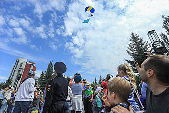 2 август 2018 г., Барнаул. Смолихина Екатерина   Горим за ВДВ: как в Барнауле отметили День десантника