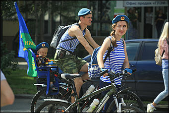 2 август 2018 г., Барнаул. Смолихина Екатерина   Горим за ВДВ: как в Барнауле отметили День десантника