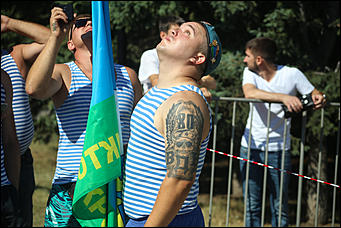 2 августа 2019 г., Барнаул. Екатерина Смолихина   Митингом и шествием отметили День ВДВ в Барнауле