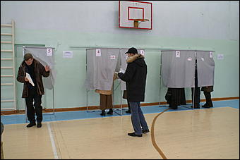 2 декабря 2007 г., Барнаул   Выборы депутатов Госдумы-2007 (день)