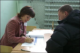 2 декабря 2007 г., Барнаул   Выборы депутатов Госдумы-2007 (день)