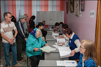 18 сентябрь 2016 г., Барнаул © Амител Вячеслав Мельников   Как проходят выборы-2016 в Барнауле? Фоторепортаж 