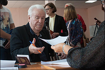 18 сентябрь 2016 г., Барнаул © Амител Вячеслав Мельников   Как проходят выборы-2016 в Барнауле? Фоторепортаж 