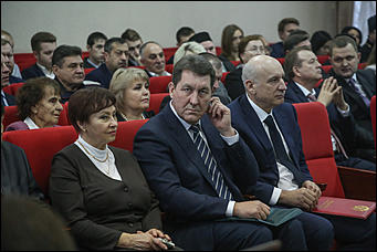 1 декабря 2017 г., Барнаул. Екатерина Смолихина   Как депутаты гордумы сделали Дугина главой города