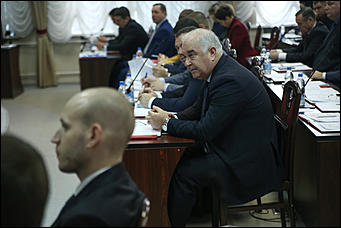 1 декабря 2017 г., Барнаул. Екатерина Смолихина   Как депутаты гордумы сделали Дугина главой города