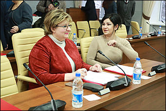 14 февраля 202 г., Барнаул. Екатерина Смолихина   Смех сквозь выборы. Как прошло избрание нового мэра Барнаула