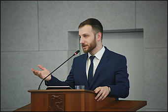 14 февраля 202 г., Барнаул. Екатерина Смолихина   Смех сквозь выборы. Как прошло избрание нового мэра Барнаула