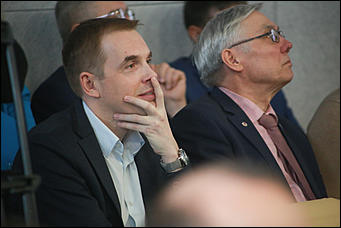 14 февраля 202 г., Барнаул. Екатерина Смолихина   Смех сквозь выборы. Как прошло избрание нового мэра Барнаула