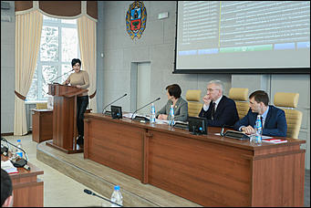 14 февраля 202 г., Барнаул. Екатерина Смолихина   Смех сквозь выборы. Как прошло избрание нового мэра Барнаула