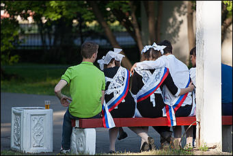 26 май 2016 г., Барнаул  © Амител Вячеслав Мельников   Барнаульские выпускники на улицах города
