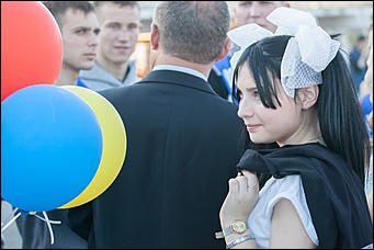 26 май 2016 г., Барнаул  © Амител Вячеслав Мельников   Барнаульские выпускники на улицах города