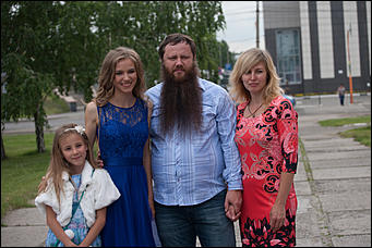 25 июнь 2016 г., Барнаул © Амител Вячеслав Мельников   Прощай, школа! Фоторепортаж с выпускных балов в Барнауле 